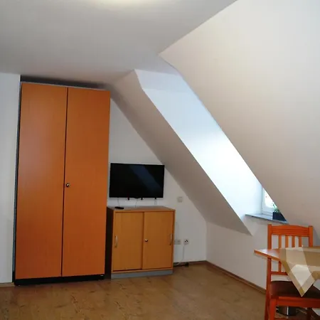 Ferienhaus Oberscheven Im Leipziger Neuseenland Hotel *
